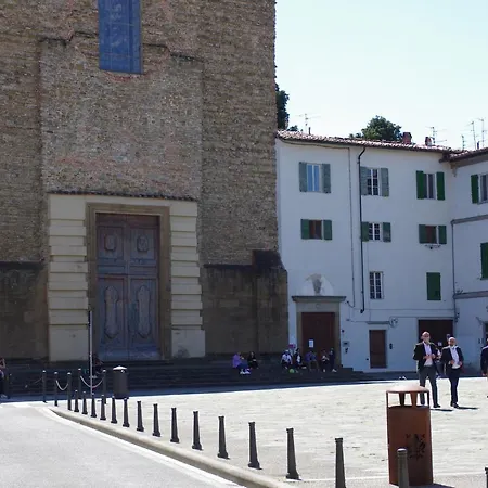 Διαμέρισμα Centro Citta Quartiere Oltrarno Con Una Camera Da Letto *