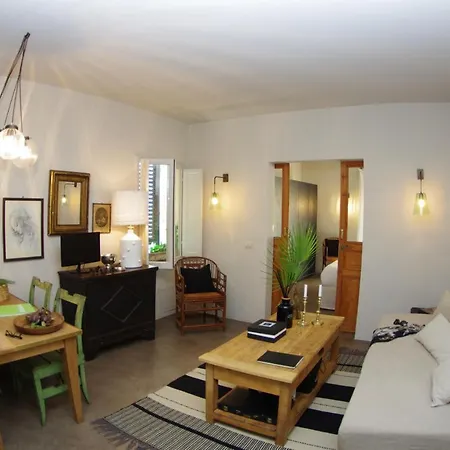 Appartement Centro Citta Quartiere Oltrarno Con Una Camera Da Letto Florence